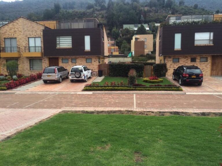 Casa Polo Norte Vereda La Moya Cundinamarca venta casa tres pisos cota campestre conjunto cerrado zonas verdes parques deportivos cav1869251617035020 30